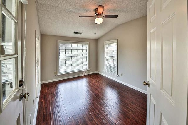 8749 N ABBOTSBURY PL, Memphis, TN 38016