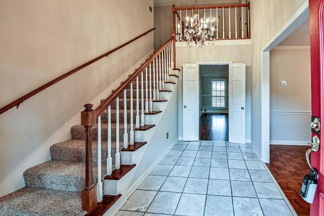 8749 N ABBOTSBURY PL, Memphis, TN 38016