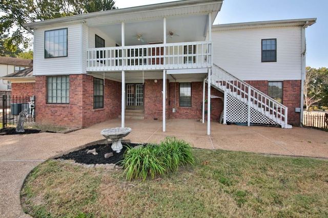 8749 N ABBOTSBURY PL, Memphis, TN 38016