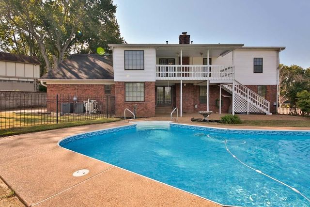 8749 N ABBOTSBURY PL, Memphis, TN 38016