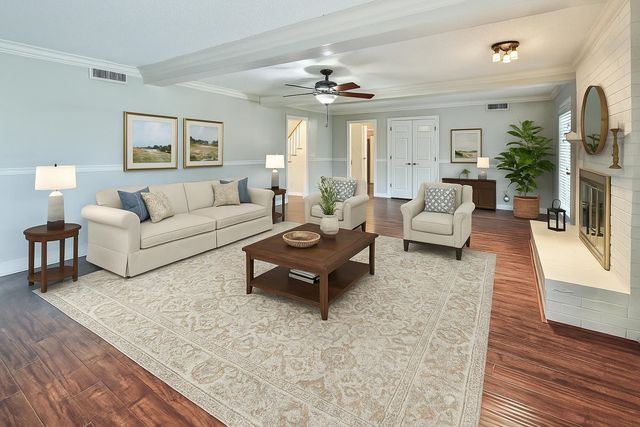 8749 N ABBOTSBURY PL, Memphis, TN 38016