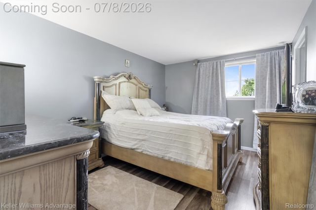 8948 Shawn Drive, Sterling Heights, MI 48312