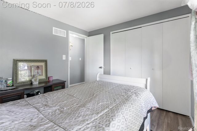 8948 Shawn Drive, Sterling Heights, MI 48312