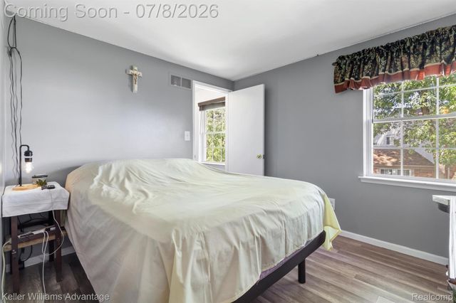 8948 Shawn Drive, Sterling Heights, MI 48312