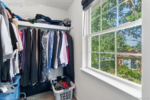 8948 Shawn Drive, Sterling Heights, MI 48312