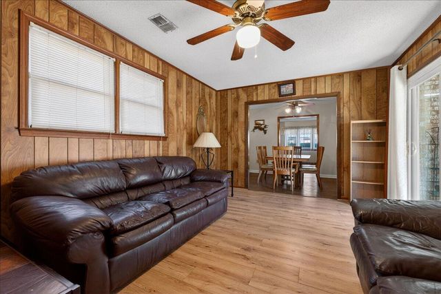 7737 Ovaldale Drive, North Charleston, SC 29418