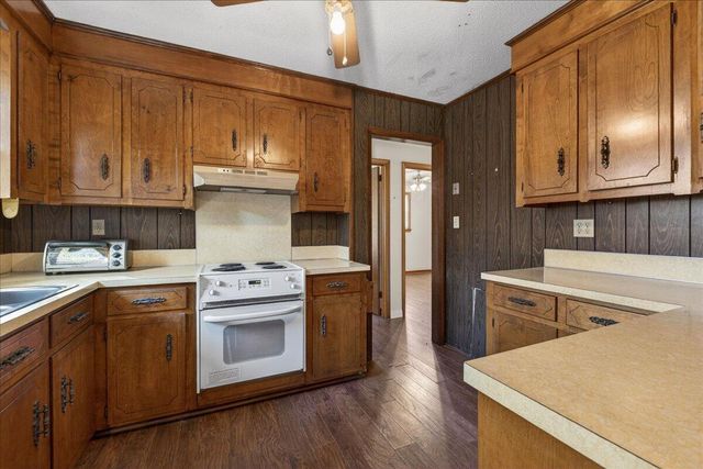 7737 Ovaldale Drive, North Charleston, SC 29418