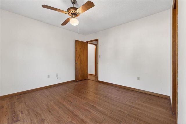 7737 Ovaldale Drive, North Charleston, SC 29418