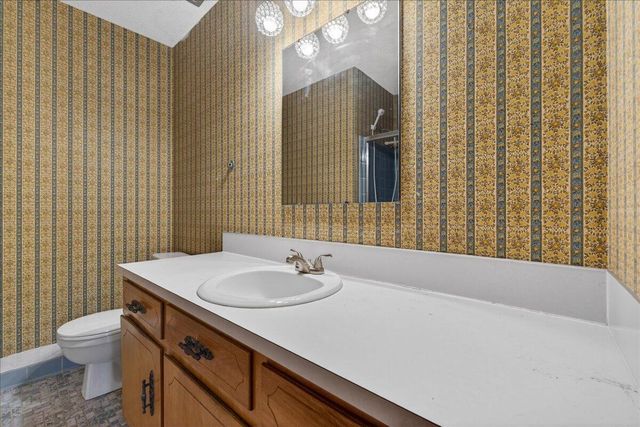 7737 Ovaldale Drive, North Charleston, SC 29418