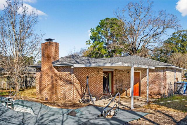 7737 Ovaldale Drive, North Charleston, SC 29418