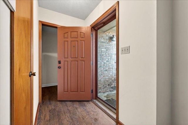 7737 Ovaldale Drive, North Charleston, SC 29418