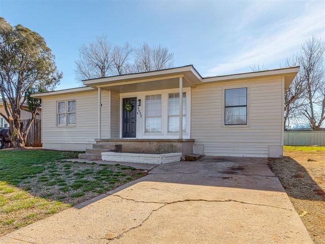 3832 SW 40th Place, Oklahoma City, OK 73119