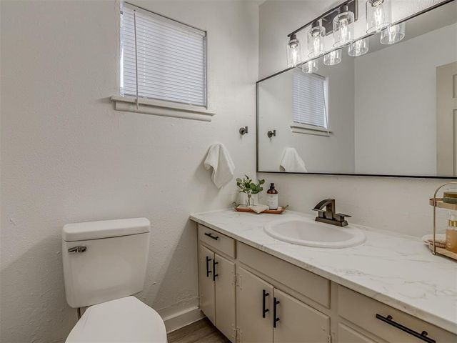 3832 SW 40th Place, Oklahoma City, OK 73119