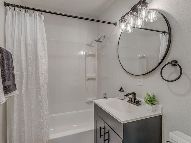 3832 SW 40th Place, Oklahoma City, OK 73119