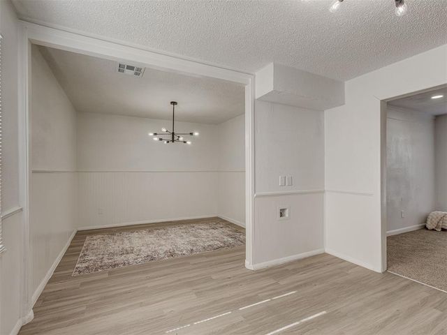 3832 SW 40th Place, Oklahoma City, OK 73119