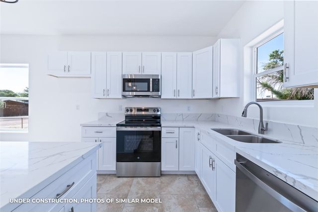 2100 E Thompson Avenue, Kingman, AZ 86409