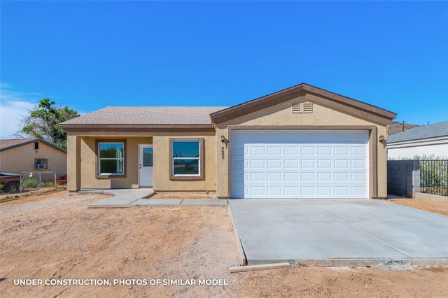 2100 E Thompson Avenue, Kingman, AZ 86409