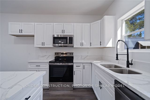 2100 E Thompson Avenue, Kingman, AZ 86409