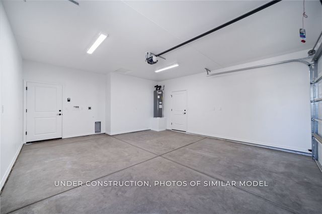 2100 E Thompson Avenue, Kingman, AZ 86409