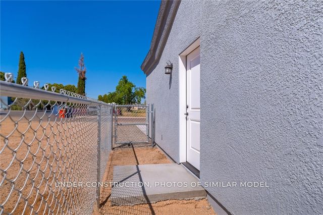 2100 E Thompson Avenue, Kingman, AZ 86409