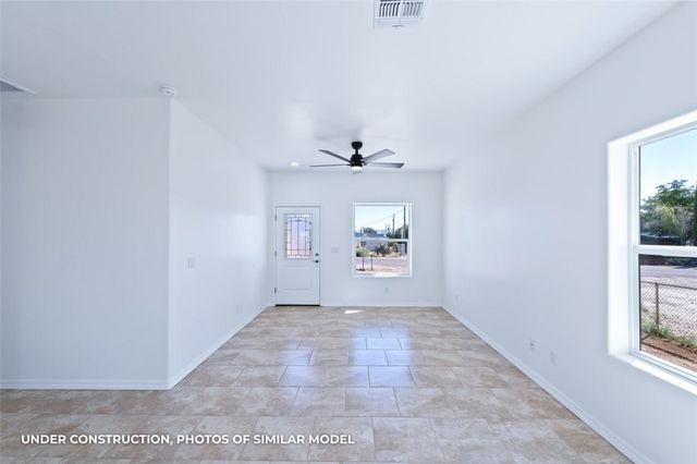 2100 E Thompson Avenue, Kingman, AZ 86409