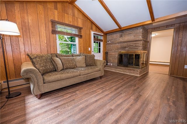 6415 Omphalius Road, Boston, NY 14033