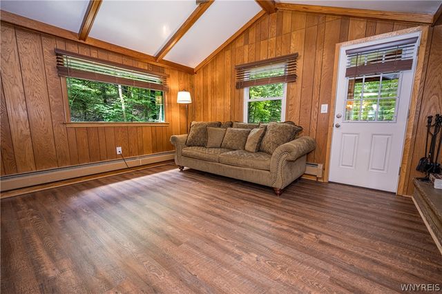 6415 Omphalius Road, Boston, NY 14033