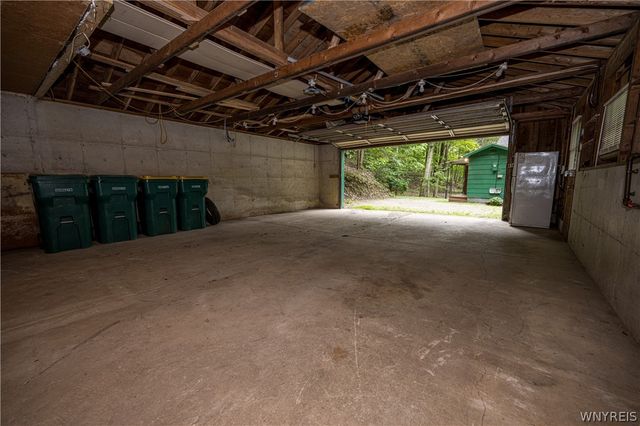 6415 Omphalius Road, Boston, NY 14033