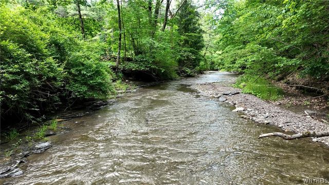 6415 Omphalius Road, Boston, NY 14033