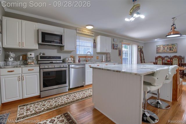 409 Breakwater Court, Belleville, MI 48111
