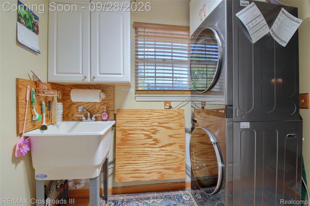 409 Breakwater Court, Belleville, MI 48111