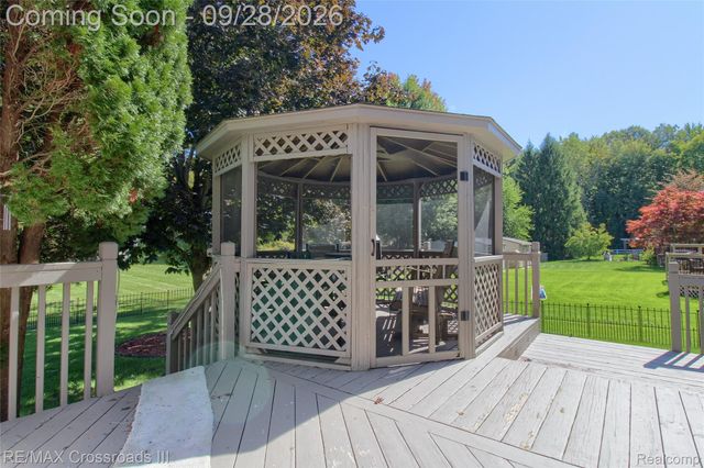 409 Breakwater Court, Belleville, MI 48111