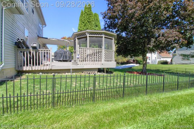 409 Breakwater Court, Belleville, MI 48111