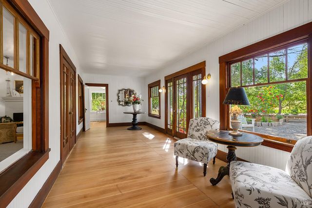 7357 Covey Rd, Forestville, CA 95436