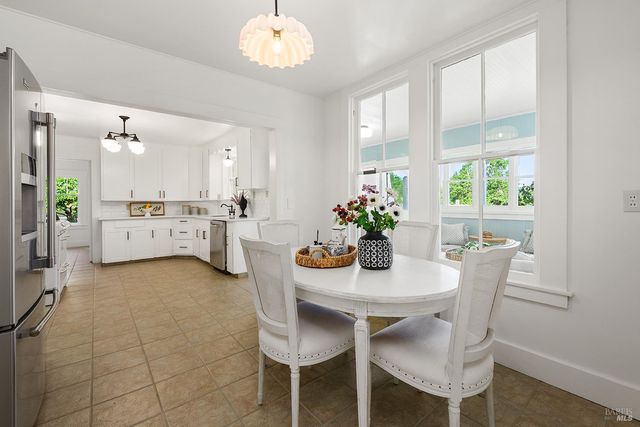 7357 Covey Rd, Forestville, CA 95436