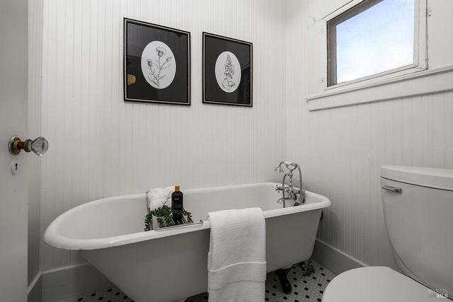 7357 Covey Rd, Forestville, CA 95436