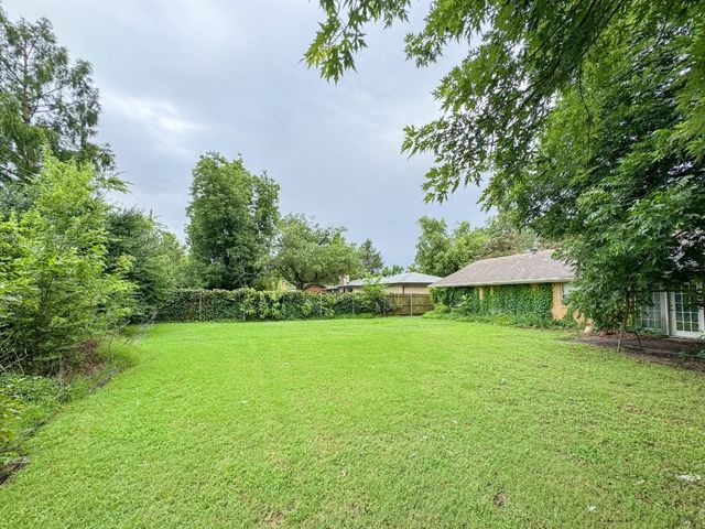 2709 Meadowbrook Drive, Norman, OK 73072
