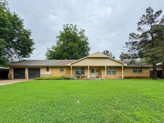 2709 Meadowbrook Drive, Norman, OK 73072