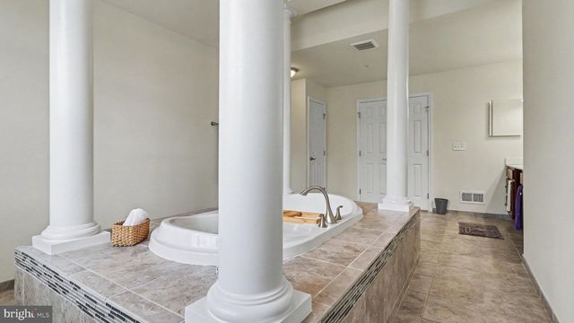 2700 WEARY CREEK CT, Bowie, MD 20716
