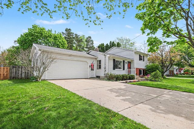 1716 Woodlawn Avenue Se, City Of Grand Rapids, MI 49506