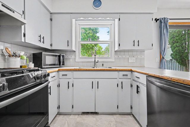 1716 Woodlawn Avenue Se, City Of Grand Rapids, MI 49506
