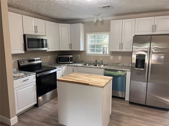 3794 PIONEER TRAILS BOULEVARD E, Lakeland, FL 33810