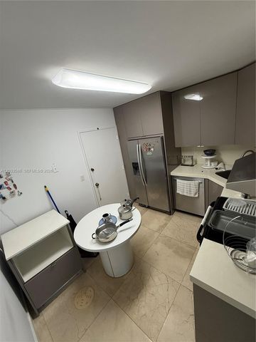 5555 Collins ave 9V, Miami Beach, FL 33140
