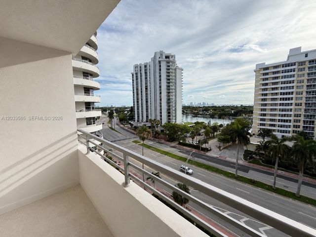 5555 Collins ave 9V, Miami Beach, FL 33140