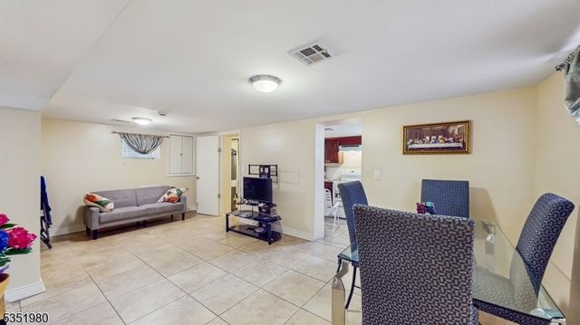 357 Haledon Ave, Haledon Boro, NJ 07508