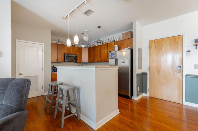 863 Flynn Street Apt 204, Chattanooga, TN 37403