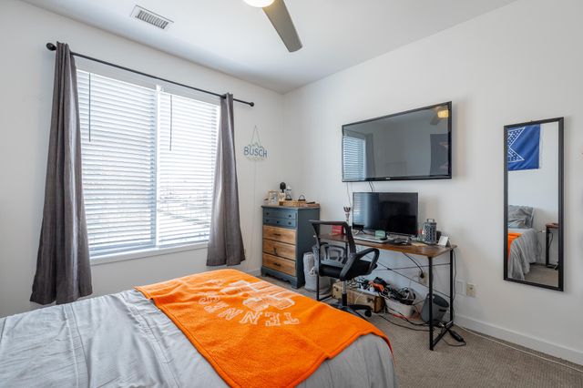 863 Flynn Street Apt 204, Chattanooga, TN 37403