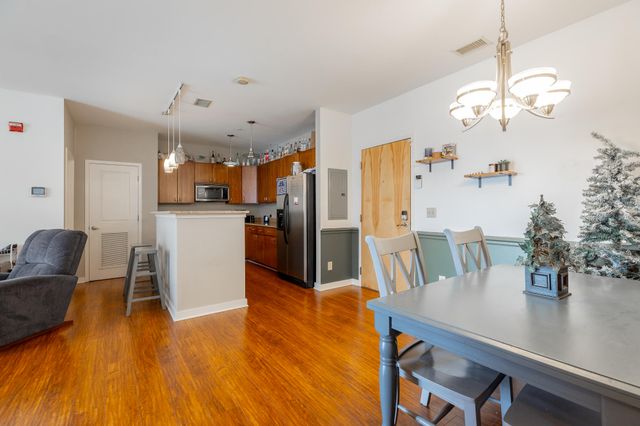 863 Flynn Street Apt 204, Chattanooga, TN 37403