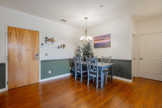 863 Flynn Street Apt 204, Chattanooga, TN 37403