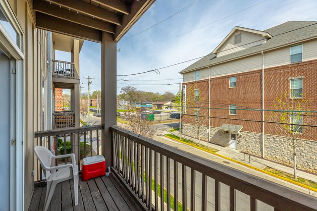 863 Flynn Street Apt 204, Chattanooga, TN 37403